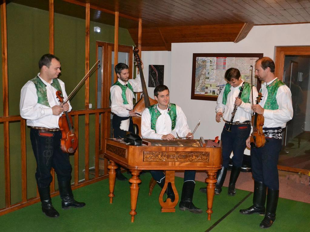 Penzion Pod Vapenkami Strážnice Eksteriør bilde